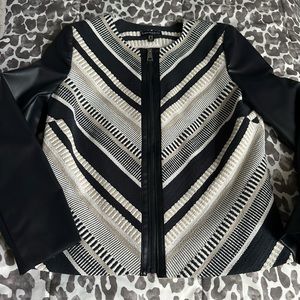 Conrad C Collection zip front blazer w faux leather sleeves sz 12